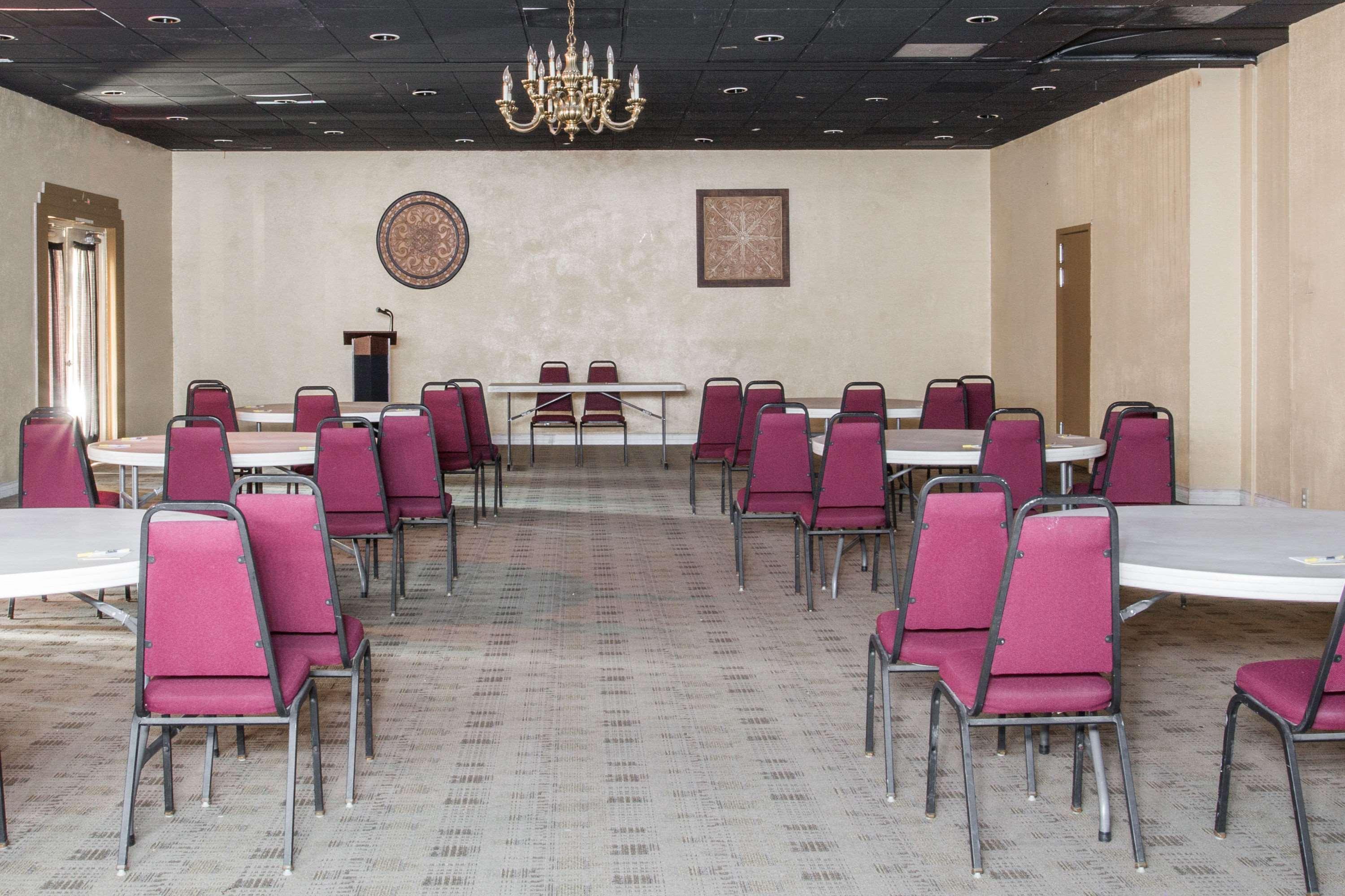 Days Hotel By Wyndham Peoria Glendale Area Kültér fotó